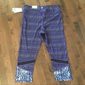 NWT Gaiam Capri Pants